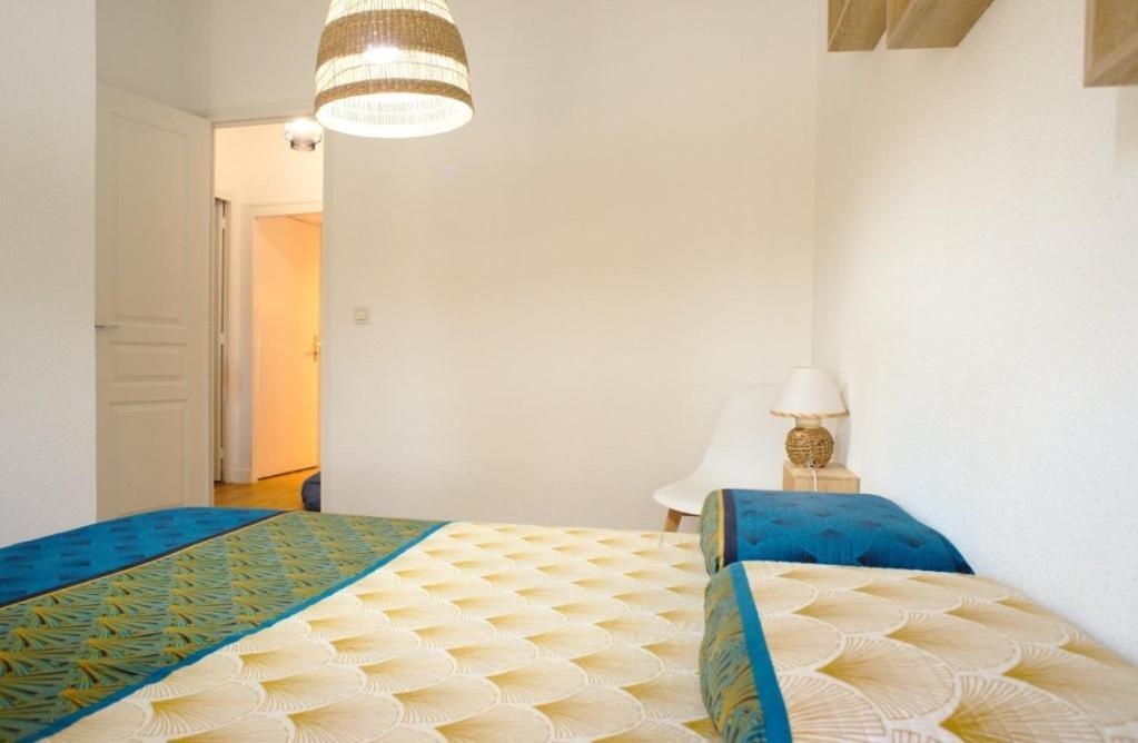 شقة T3 Cosy Au Centre De كاستيلنوداري المظهر الخارجي الصورة